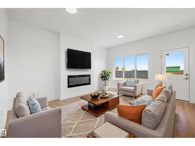 19123 20 AV NW photo 14