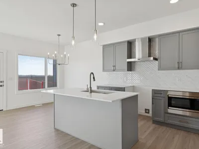 19123 20 AV NW photo 6