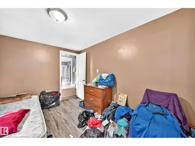 12627 71 ST NW photo 24