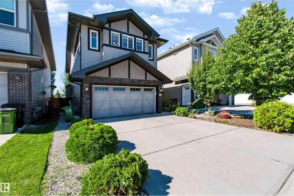 1420 158 ST SW photo 3