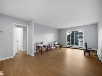 #4 3851 76 ST NW photo 15