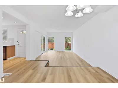 6804 36A AV NW photo 13