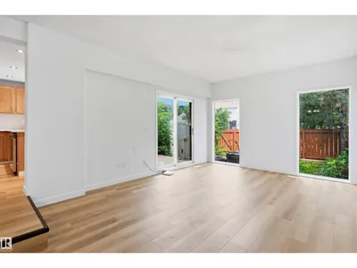 6804 36A AV NW photo 14