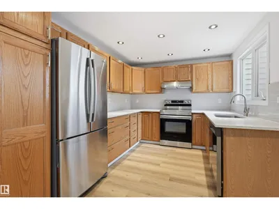 6804 36A AV NW photo 18