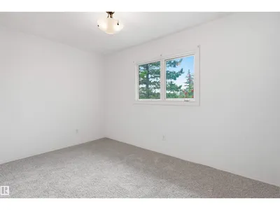 6804 36A AV NW photo 26