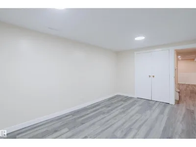 36 HARROW CIRCLE CI NW photo 28