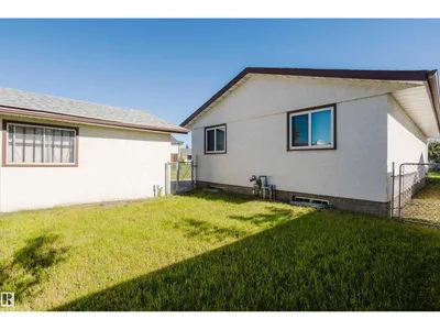 36 HARROW CIRCLE CI NW photo 38