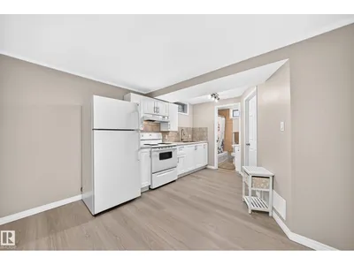 3 GRANTHAM PL photo 31