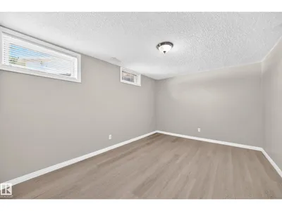 3 GRANTHAM PL photo 37