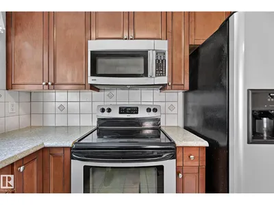 16016 78A AV NW photo 10