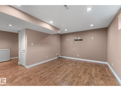 11544 167A AV NW photo 41