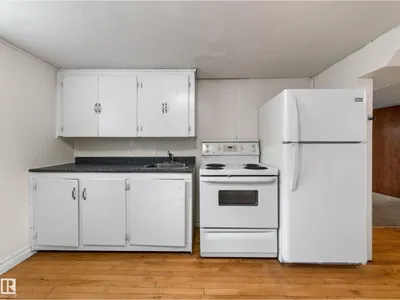 12403 92 ST NW photo 41