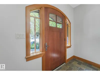9404 100A AV NW photo 20