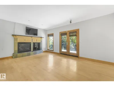 9404 100A AV NW photo 25