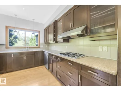 9404 100A AV NW photo 32