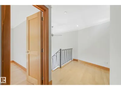 9404 100A AV NW photo 40