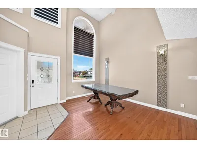 4711 152 AV NW photo 9
