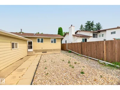 11607 139 AV NW photo 44