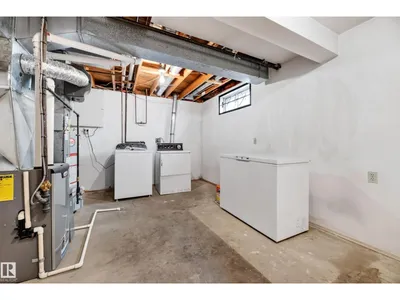 11607 139 AV NW photo 37