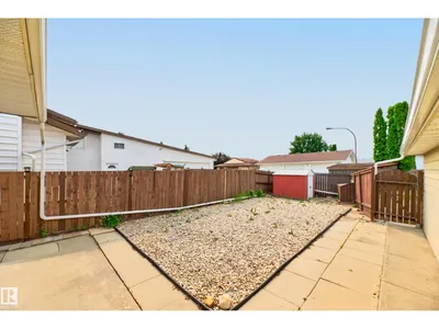 11607 139 AV NW photo 40