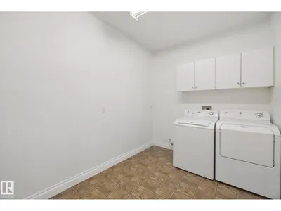 #203 10178 117 ST NW photo 30