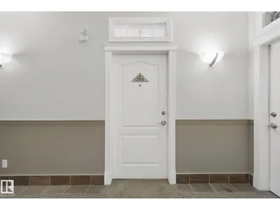 #203 10178 117 ST NW photo 36