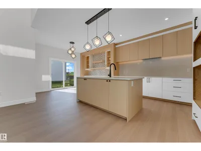 2824 194 ST NW photo 15