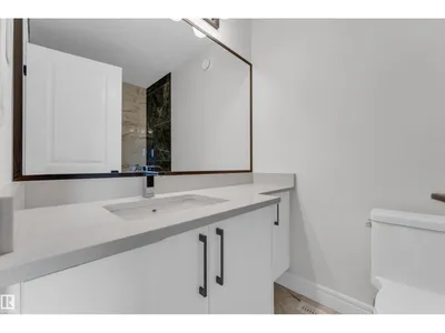 2824 194 ST NW photo 37