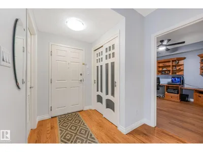 #302 9811 96A ST NW photo 8