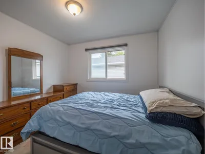 16706 80 AV NW photo 11