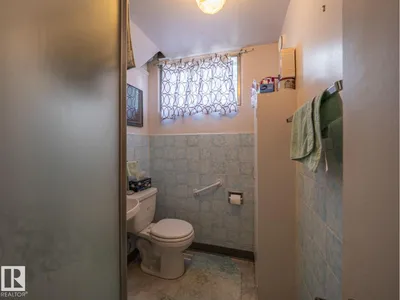 16706 80 AV NW photo 18