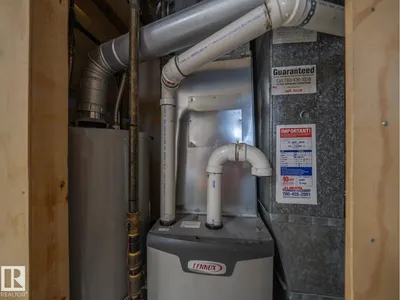16706 80 AV NW photo 21