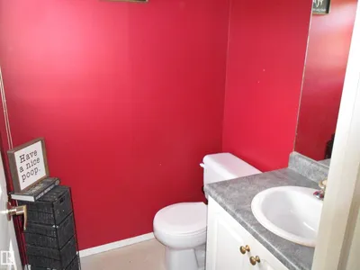 28 Bridgeview CR NW photo 12