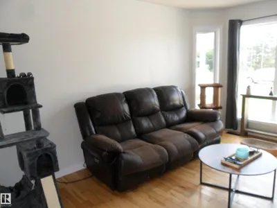 28 Bridgeview CR NW photo 4