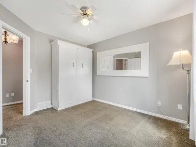 967 Lamb Crescent NW photo 47