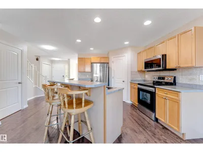 1124 37A AV NW photo 15