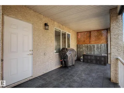 6324 56 AV photo 63
