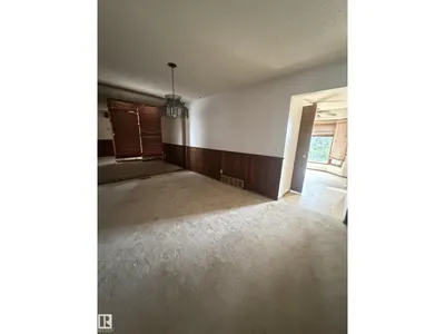 9223 172 AV NW photo 8