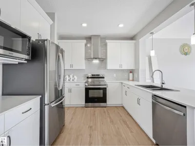 2435 12 AV NW photo 32