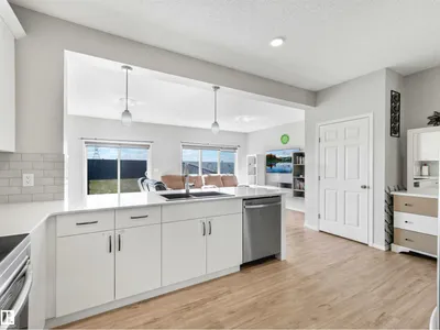 2435 12 AV NW photo 34