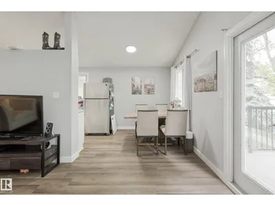 11828 & 11830 45 ST NW photo 6