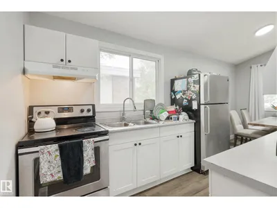 11828 & 11830 45 ST NW photo 8