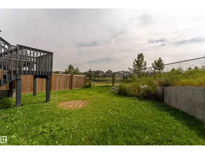 4659 175 AV NW photo 13