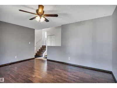 10856 173 AV NW photo 6