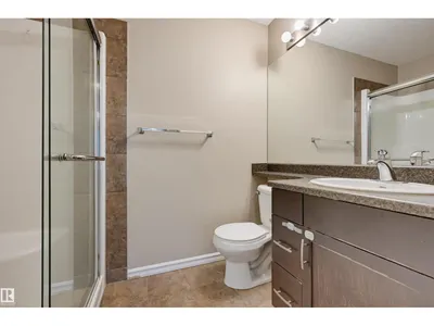 #208 2204 44 AV NW photo 19