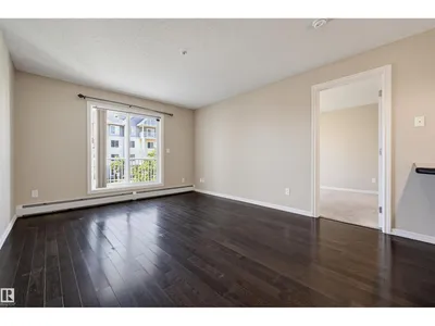 #208 2204 44 AV NW photo 5
