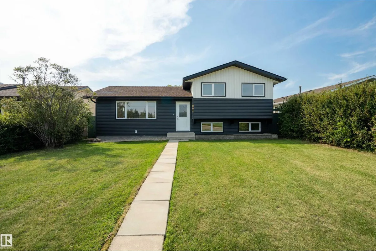 904 KNOTTWOOD S NW exterior