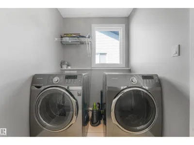 22123 95 AV NW photo 33