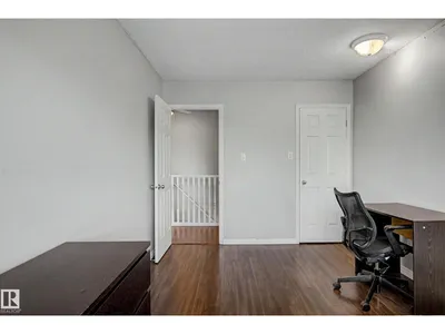 #16 11219 103A AV NW photo 25