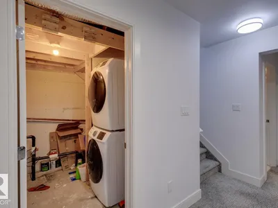 11045 85 AV NW photo 50